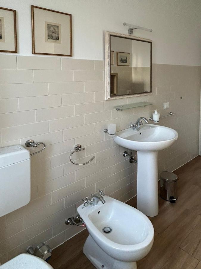 Casa Di Lucy Lägenhet Como Exteriör bild
