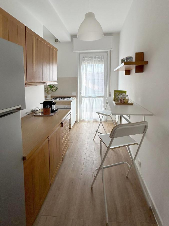 Casa Di Lucy Lägenhet Como Exteriör bild